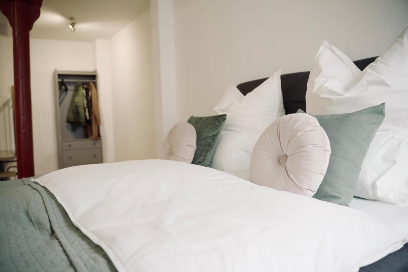De La Vie Reutlingen - Altstadt Apartment An Stadthalle & Am Marktplatz Dış mekan fotoğraf